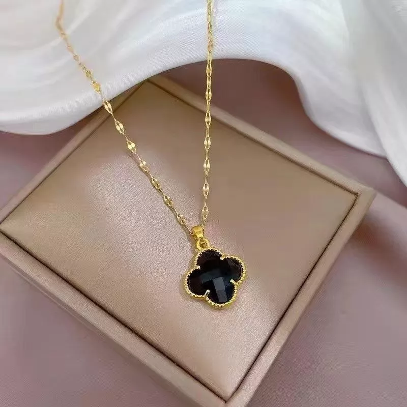 Silver Black Agate Clover Necklace – Striacroft Jewellers